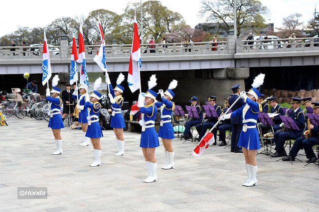 京都府警カラーガード隊-4