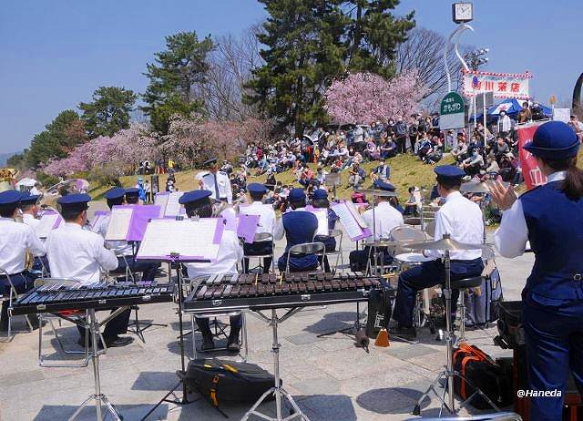 京都府警察音楽隊・カラーガード隊