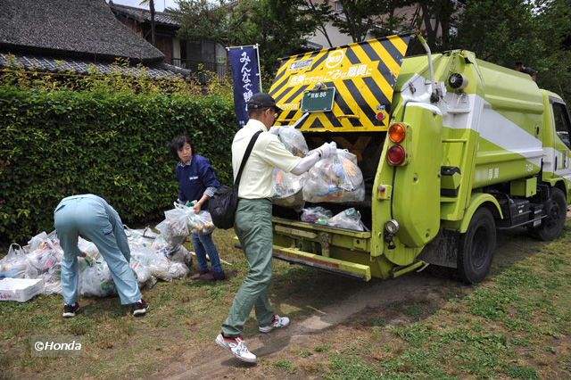 ごみ集積場-2