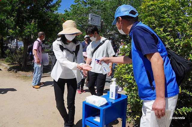 手の消毒お願いします-3