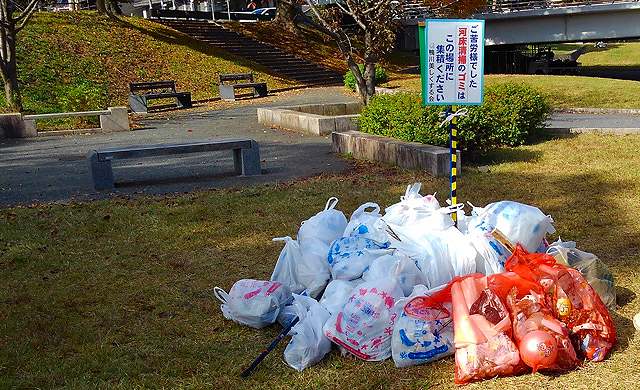ごみ集積場-3