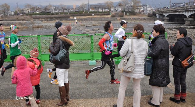 京都マラソン2015 賀茂大橋付近-7